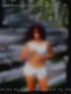 Enjoy my life, and want to share Massapequa, NY couples it.