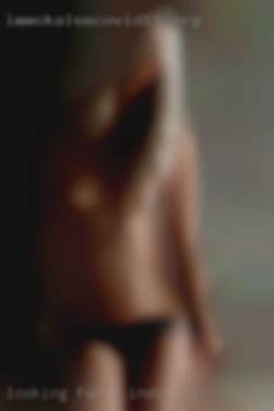 Looking for a  fun couple, or fit in Indio, CA male.