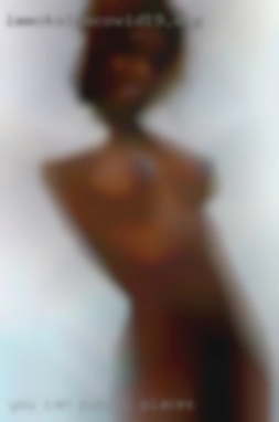 You in public places can see some of her face.